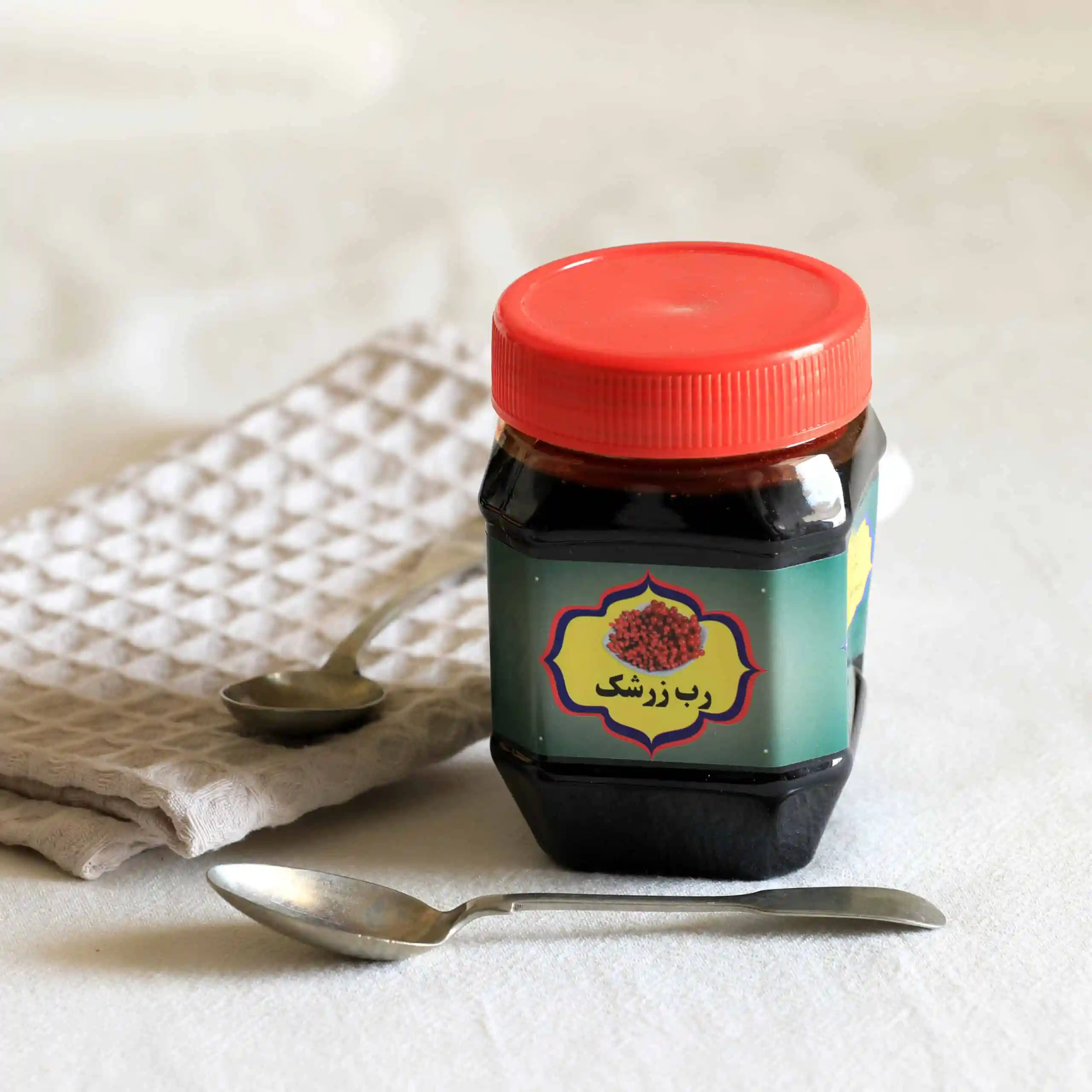 رب زرشک 500 گرمی_ ترش و غلیظ _ تهیه شده از زرشک قرمز طبیعی